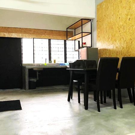 Panda Homestay Seremban Eksteriør billede